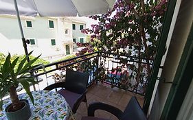 Family Apartments Leona Makarska